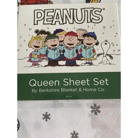 Peanuts Snoopy Charlie Brown Holiday Christmas Queen Size Soft Sheet Set NEW - Picture 3 of 15